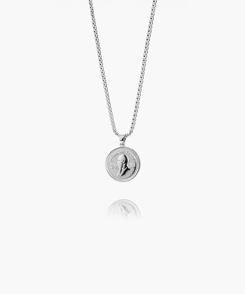 Bob Pendant Necklace