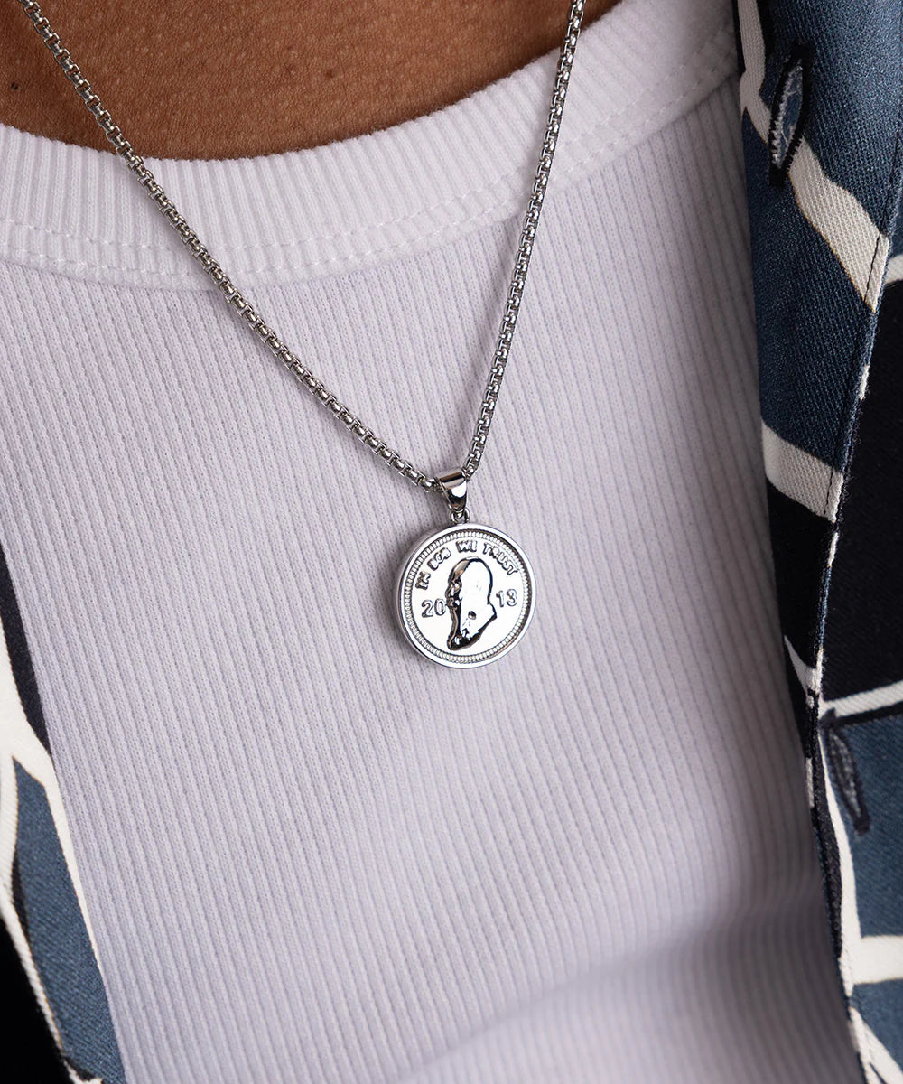 Bob Pendant Necklace